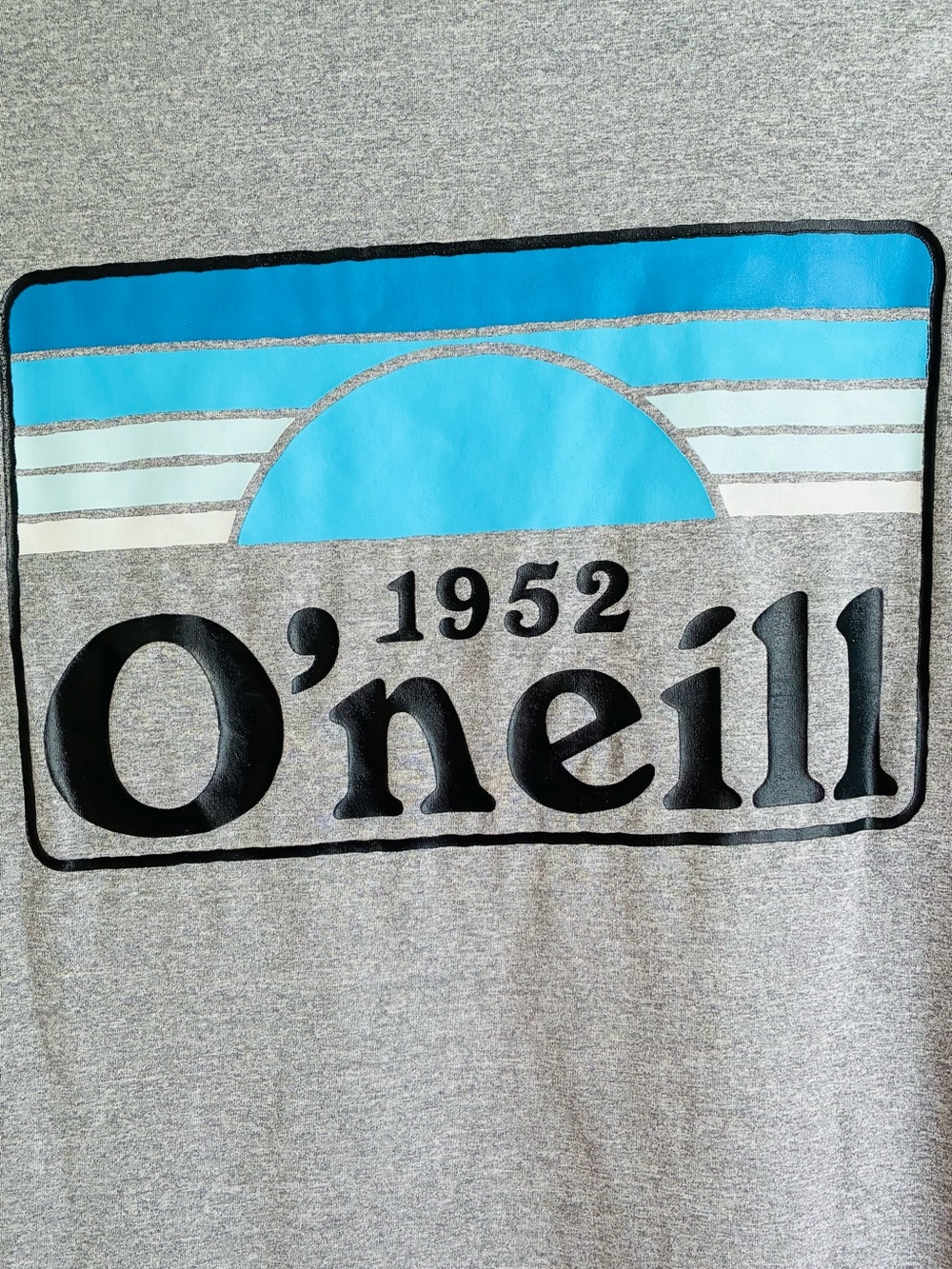 O'Neill Grey Short-Sleeve Tee with Blue Sunrise Graphic